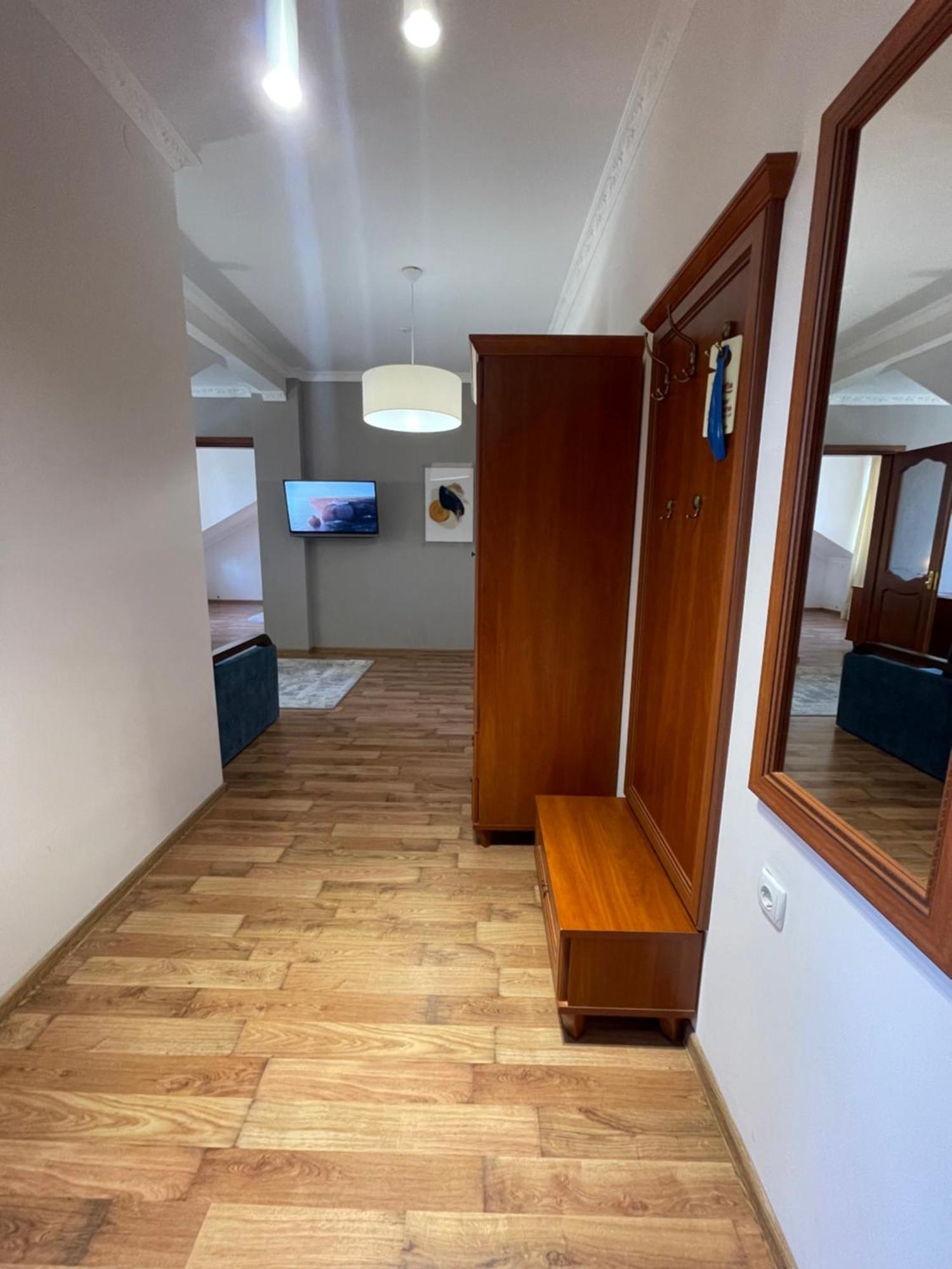 Hotel Villa Sofia Truskavets Exteriör bild